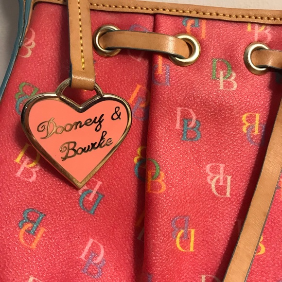 AUTHENTIC, Hard to find, Dooney & Burke hearts bag - Picture 2 of 8